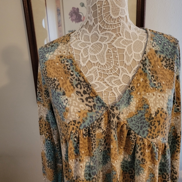 Ces Femme animal print v-neck baby doll sweater - Picture 2 of 6